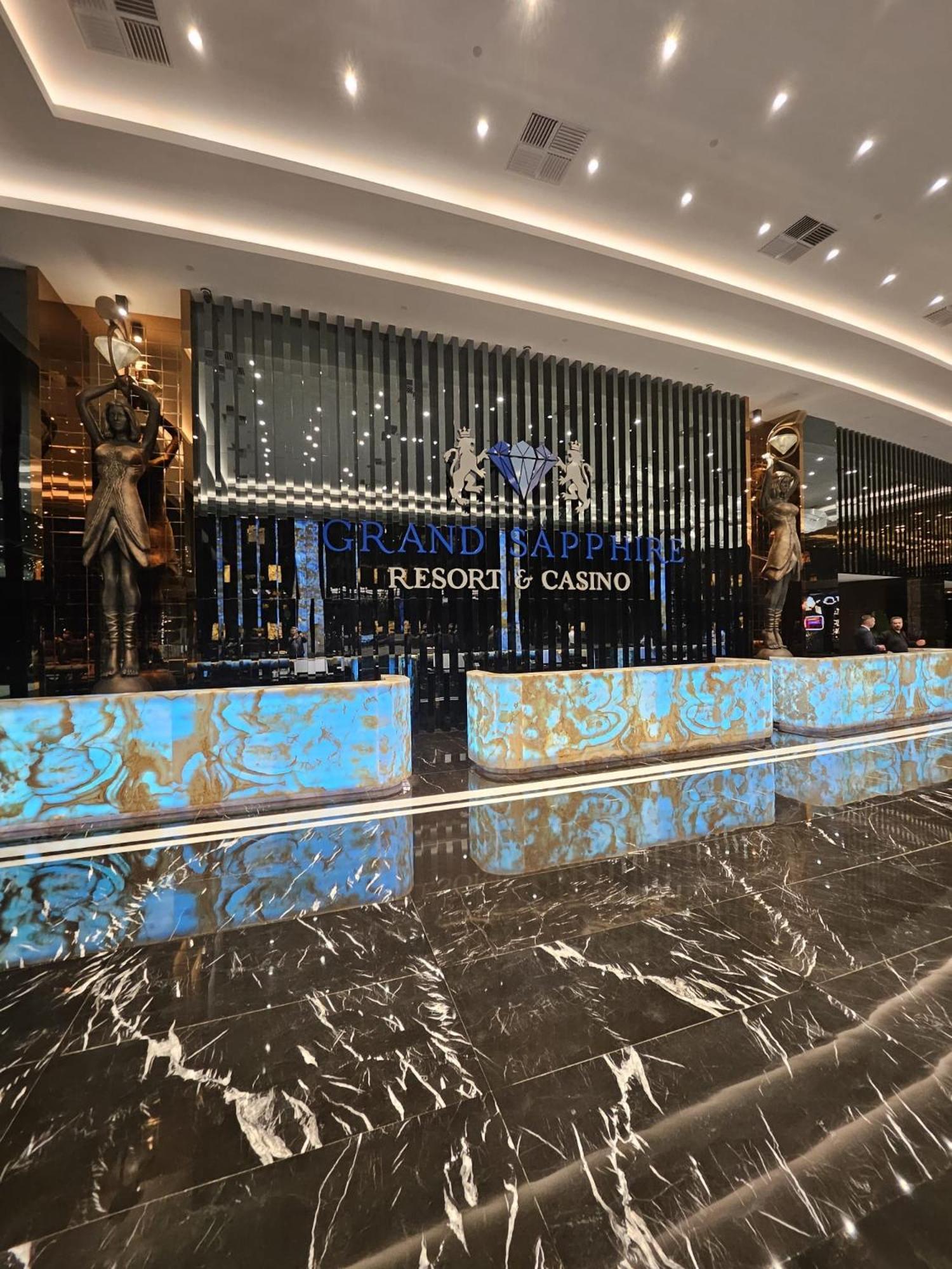 Grand Sapphire Casino 15 Apartment *
